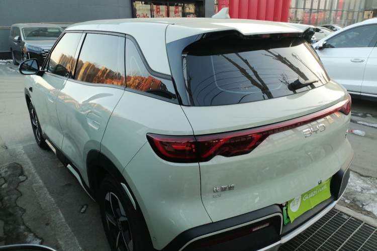 Used BYD Yuan UP 2025 Intelligent Driving Version 401 km Leading Edition