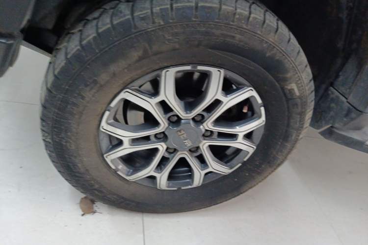 Used Beijing Auto BJ40 2023 2.0T Automatic Four-Wheel Drive Urban Hunter Edition Chivalrous Type
