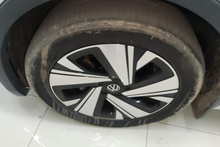 Used Volkswagen Tiguan L 2023 Restyled 330TSI Automatic Two-Wheel Drive R-Line Enhanced Comfort Version