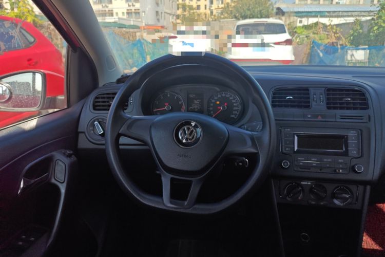 Used Volkswagen Polo 2016 1.4L Manual Fashion Model
