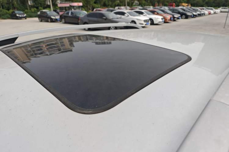 Used Peugeot 3008 2016 2.0L Automatic Standard Edition
