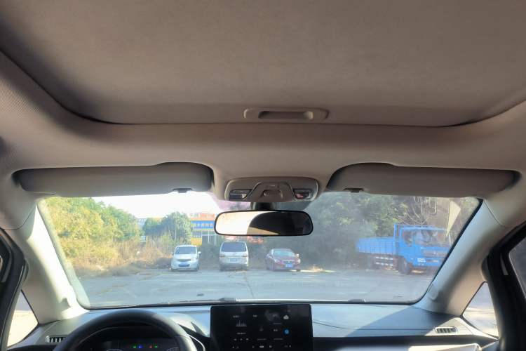 Used Geely Auto Vision X3 2021 PRO 1.5L CVT Deluxe Model