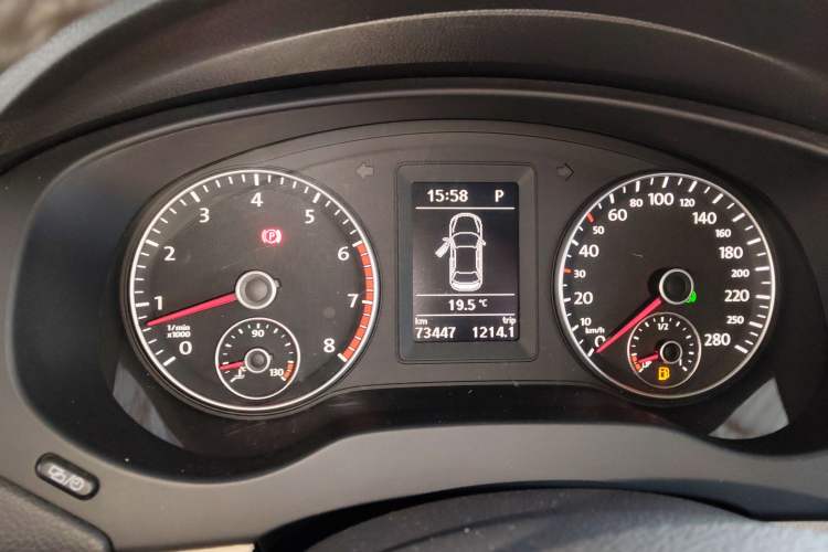 Used Volkswagen Sagitar 2014 Revised Version 1.4TSI Automatic Luxury Edition