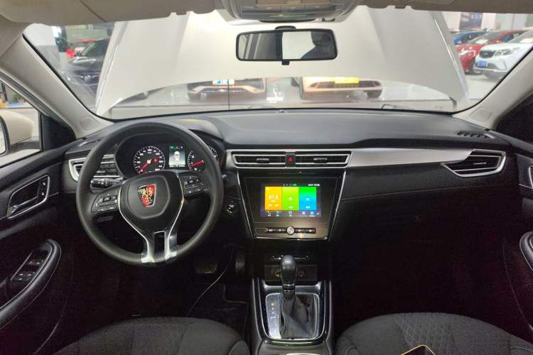 Used Roewe i5 2020 1.5L Automatic 4G Connected Linghao Edition
