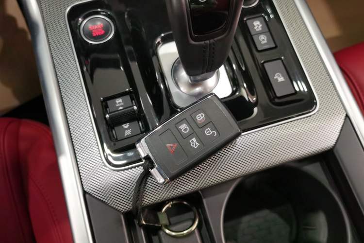 Used Jaguar XEL 2024 2.0T 250 PS R-DYNAMIC S Advanced Sport Edition