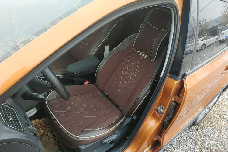 Used Volkswagen Polo 2014 1.6L Cross Polo Automatic