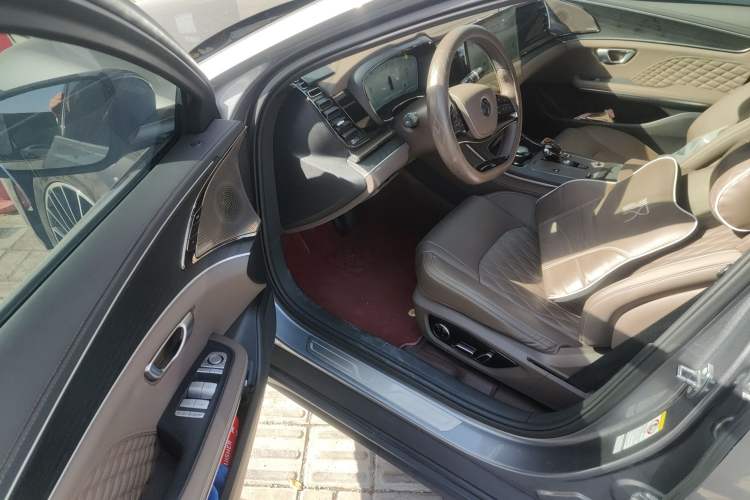 Used BYD Han 2023 DM-i Champion Edition 121KM Prestige Model
