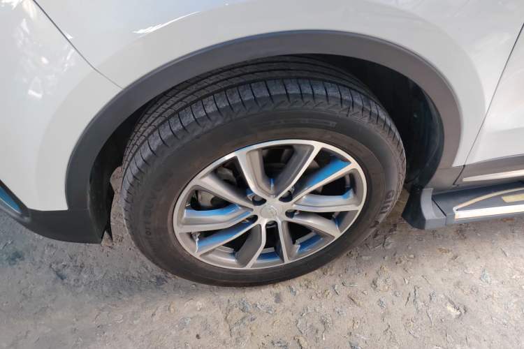 Used Geely Auto Emgrand X7 Sport 2018 1.8TD Automatic Two-Wheel Drive Smart Connect 4G Internet Edition
