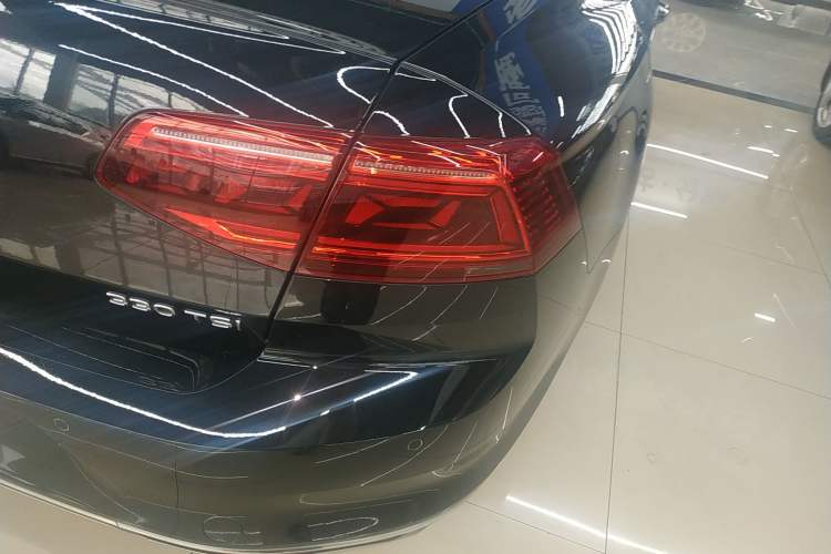 Used Volkswagen Magotan 2020 330TSI DSG Leading Model
