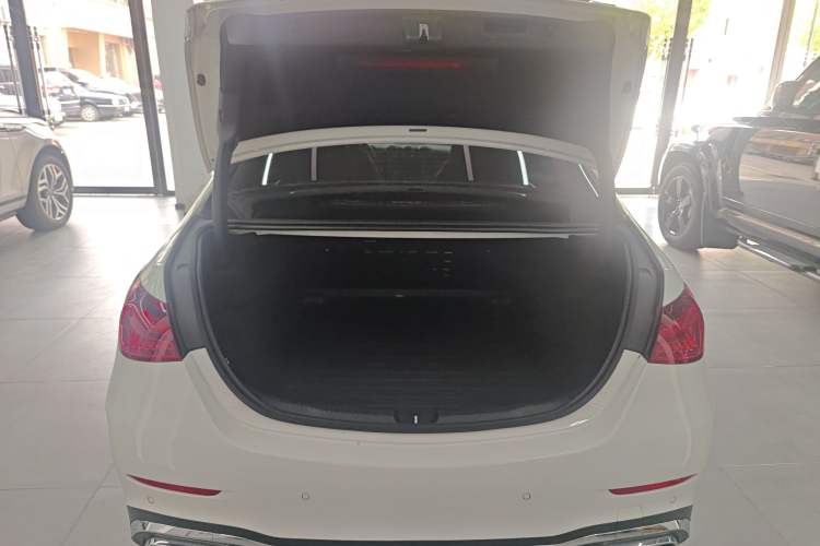 Used Mercedes-Benz C-Class 2023 Second Facelift C 260 L Sport Edition
