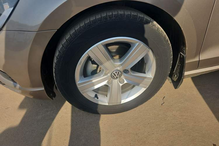 Used Volkswagen Lamando 2017 230TSI DSG Fashion Edition
