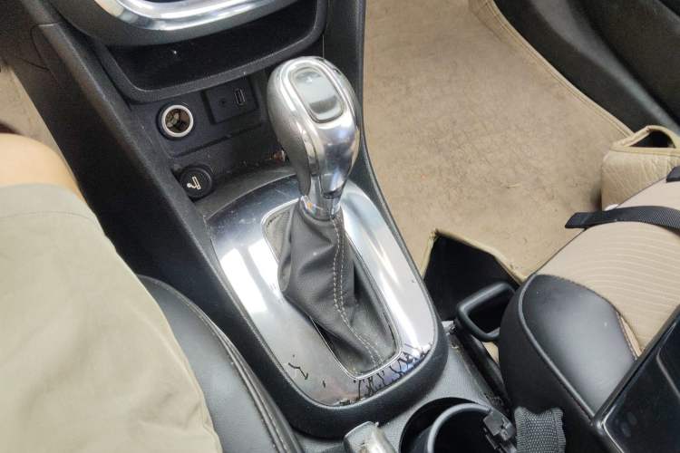 Used Buick Encore 2013 1.4T Automatic Two-Wheel Drive Leading Model
