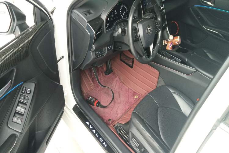 Used Toyota Avalon 2023 2.0L Premium Edition