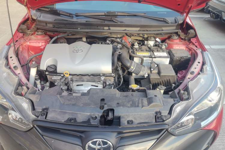 Used Toyota YARiS L 2016 Revised Version 1.5G CVT with Dynamic Sunroof
