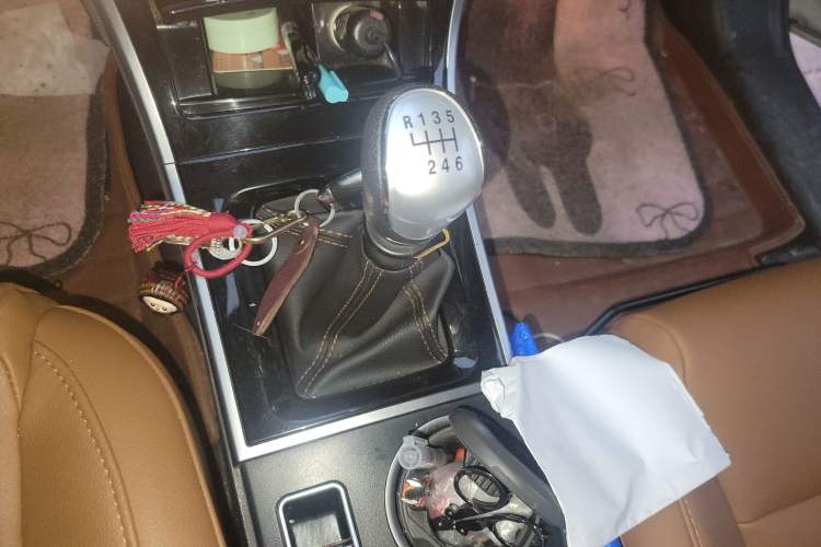 Used Haval H2 2016 Red Label 1.5T Manual Two-Wheel Drive Elite Model