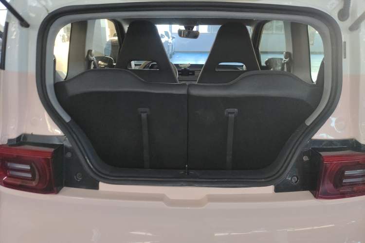 Used Wuling Hongguang MINIEV 2022 Macaron Premium Model – Lithium Iron Phosphate