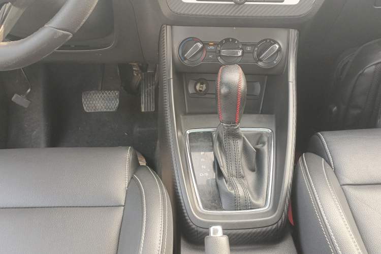 Used MG ZS 2017 1.5L Automatic Luxury Edition
