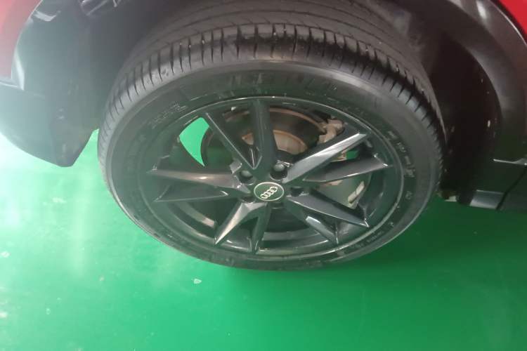 Used Audi Q2L 2018 35 TFSI Launch Exclusive Edition China V