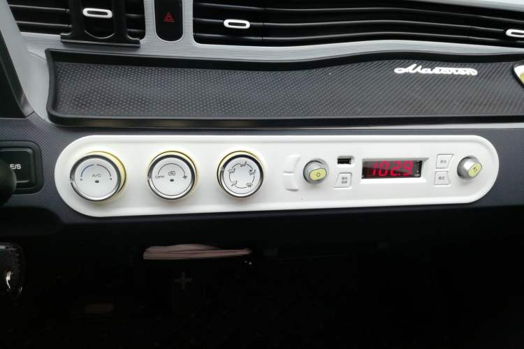 Used Wuling Hongguang MINIEV 2021 Macaron Premium Model – Lithium Iron Phosphate