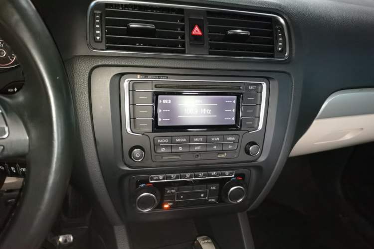 Used Volkswagen Sagitar 2014 1.4TSI Automatic Luxury Model
