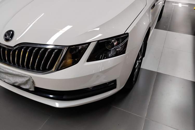 Used Skoda Octavia 2019 1.5L Automatic SmartDrive Comfort Edition China VI Standard
