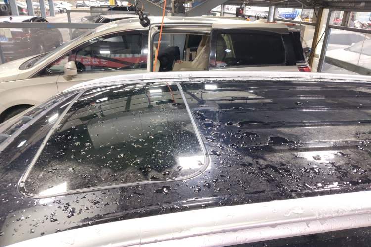 Used Mitsubishi Outlander 2019 2.4L 4x4 Zhi Xiang Edition 5 Seats China VI Standard
