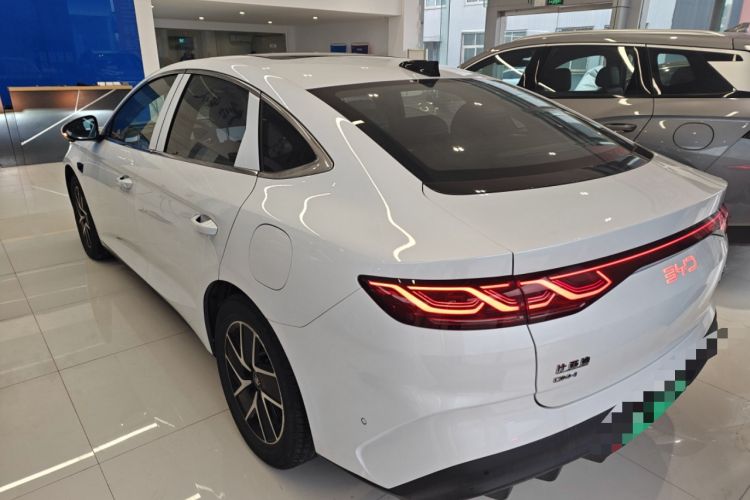 Used BYD Qin L 2025 DM-i Smart Drive 120KM Superior Model
