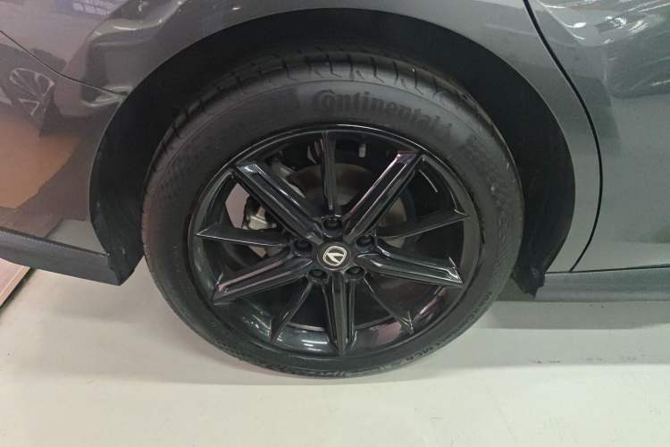 Used Changan UNI-V 2023 1.5T Premium Model