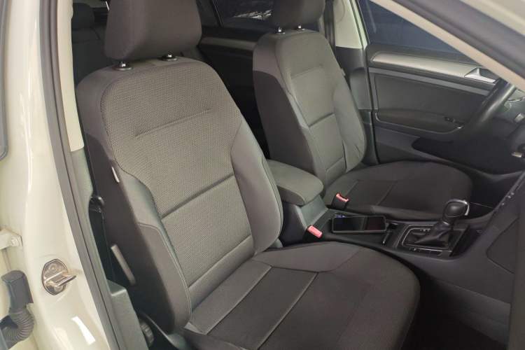 Used Volkswagen Golf 2015 1.4TSI Comfort Travel Edition
