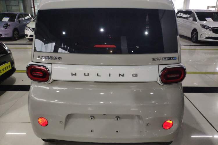 Used Wuling Hongguang MINIEV 2024 3rd Generation 215km Advanced Version
