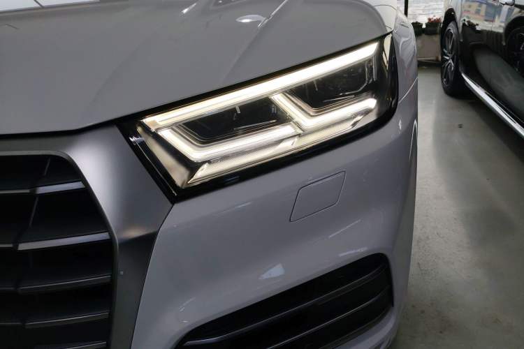 Used Audi Q5L 2020 Updated 40 TFSI Prestige Fashion Edition
