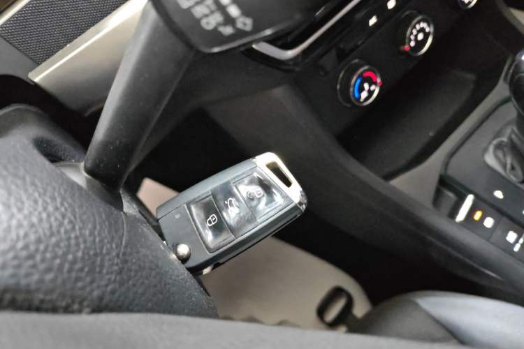 Used Volkswagen Lavida 2023 1.5L Automatic De Yi Edition