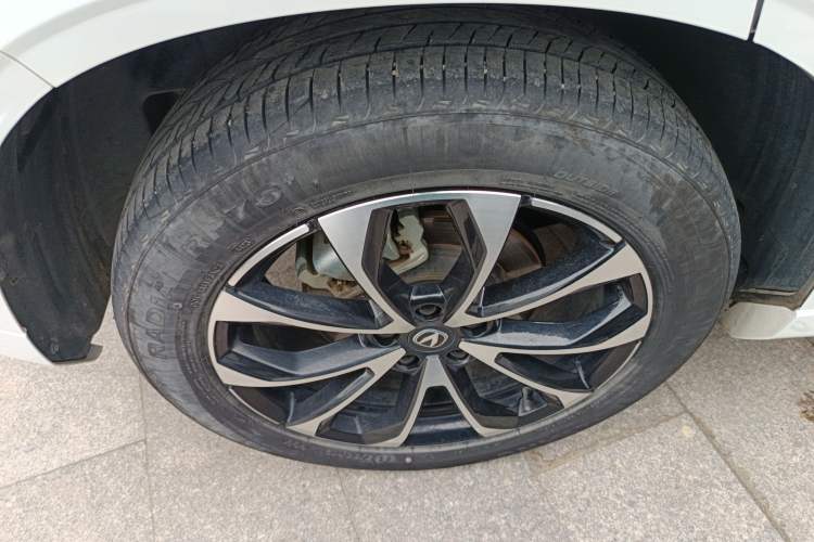 Used Changan UNI-Z New Energy 2024 Blue Whale Smart Electric iDD 125km Excellence Model
