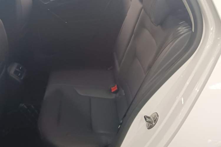 Used Volkswagen Golf 2015 1.4TSI Automatic Comfort Model
