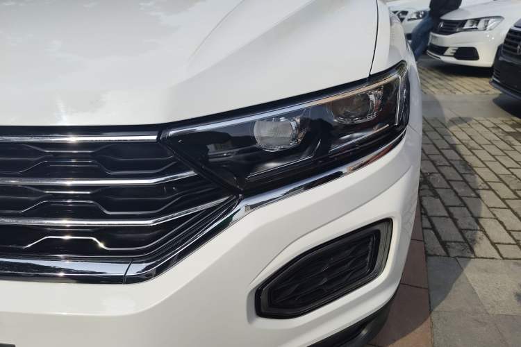 Used Volkswagen T-ROC 2022 280TSI DSG Two-Wheel Drive Elite PLUS
