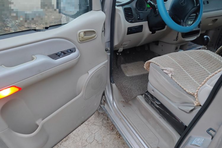 Used  Refine 2011 2.0L Government Procurement Version Manual Luxury Trim
