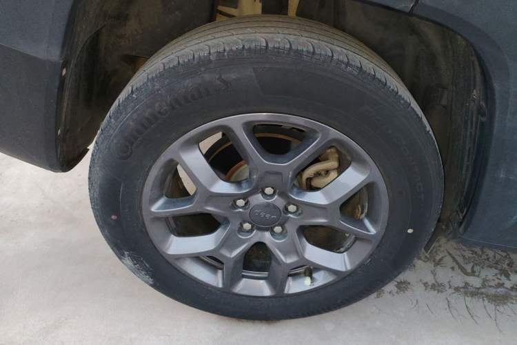 Used  Renegade 2018 Connected Large Screen Version 180T Automatic Kinetic Edition+
