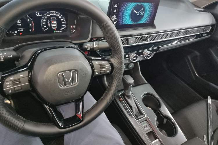 Used Honda Civic 2022 240TURBO CVT Dynamic Edition
