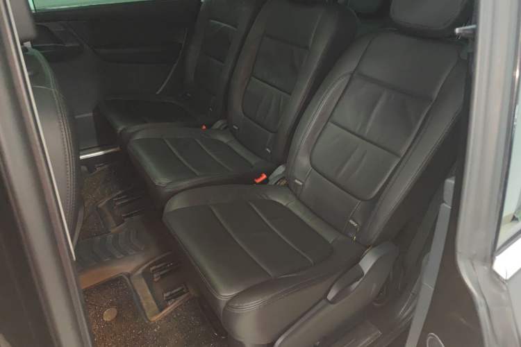 Used Volkswagen Sharan 2016 380TSI Luxury 7-Seater
