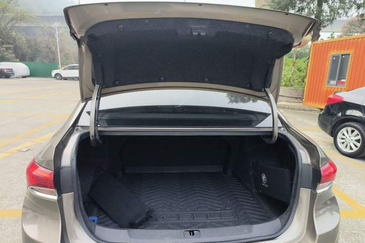 Used Buick GT 2019 15T Dual-Clutch Advanced Version China VI Standard
