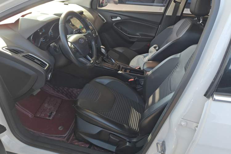 Used Ford Focus 2017 Hatchback EcoBoost 180 Automatic Elite Model
