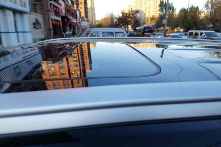 Used Changan CS55 2017 1.5T Manual Colorful Edition
