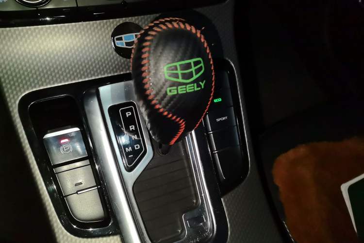 Used Geely Auto Emgrand GS 2017 Elegant Edition 1.3T Automatic Smart Connectivity Model
