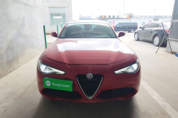 Used Alfa Romeo Giulia 2017 2.0T 200HP Luxury Edition