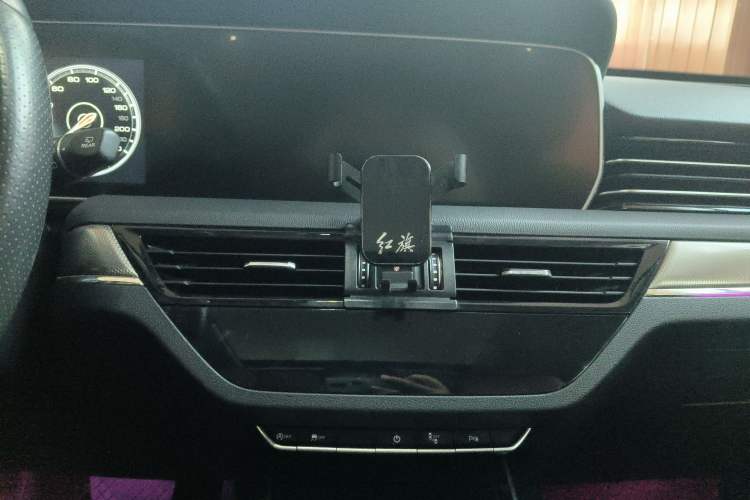 Used Hongqi HS5 2022 Revised Version 2.0T Smart Connect Flagship Edition