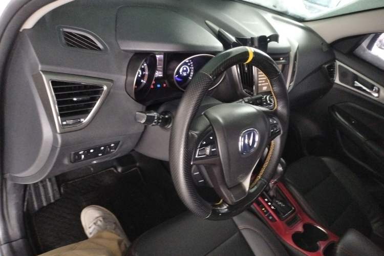 Used Changan CS75 2014 1.8T Automatic Elite Model China IV Standard
