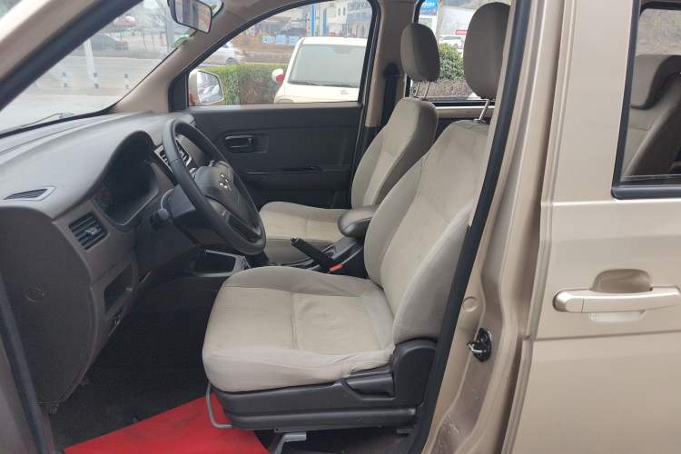 Used Wuling Rongguang V 2016 1.2L Standard Version