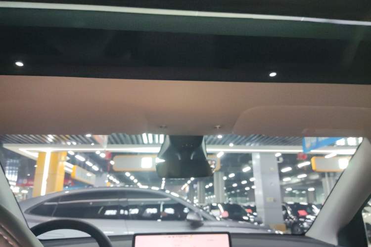 Used Tesla Model Y 2022 Rear-Wheel-Drive Version
