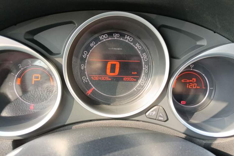 Used Citroen C4L 2014 1.6THP Intelligent Drive Automatic Dynamic Model
