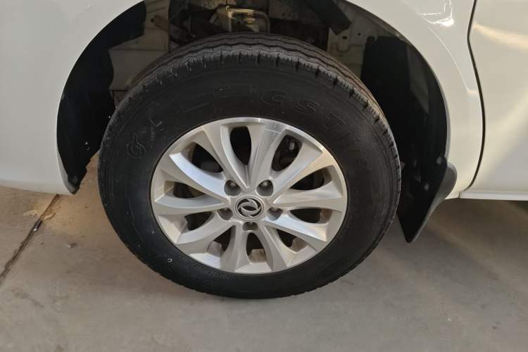 Used FORTHING Lingzhi 2018 M5L 1.6L 7-Seater Luxury Model